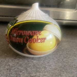 Microwave Onion Cooker